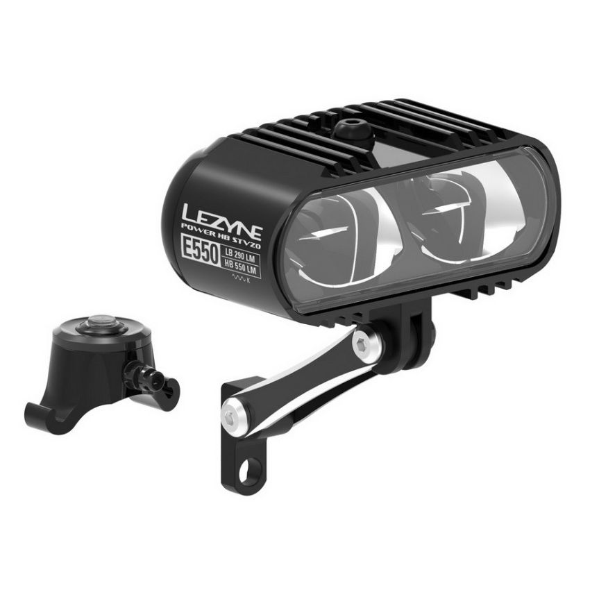 Lampka przednia LEZYNE EBIKE POWER HB STVZO E550 550 lumenów 120 luxów, AUTO DAY/NIGHT SENSOR pod napęd elektryczny, system mocowania X-LOCK, kabel 130cm czarna (WYPRZEDAŻ -50%)