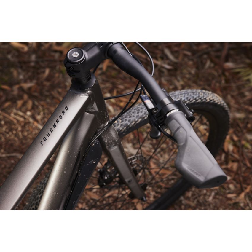 Giant ToughRoad SLR 2