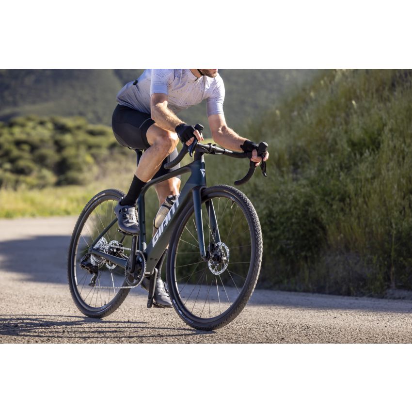 Giant Defy Advanced E+ Elite 1