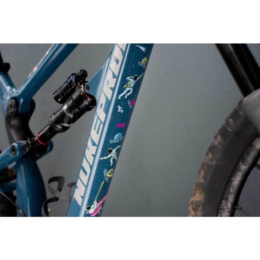 Folia ochronna SLICY - SUBLIMISTICK COLOR - BLACK FOREST GLOSSY