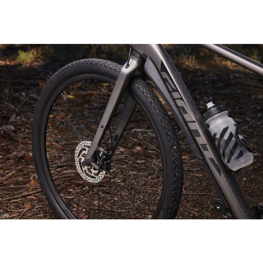 Giant ToughRoad SLR 2