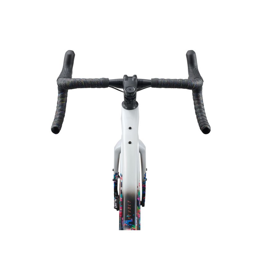 Giant Revolt Advanced 0 SE