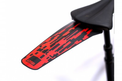 RACEFENDER Pixel Rear błotnik pod siodełko Red